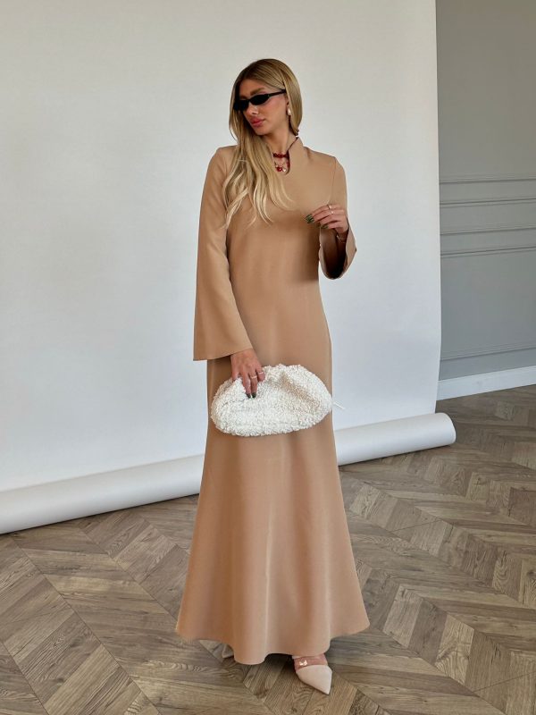 שמלת מונקו מקסי צווארון צף מוקה