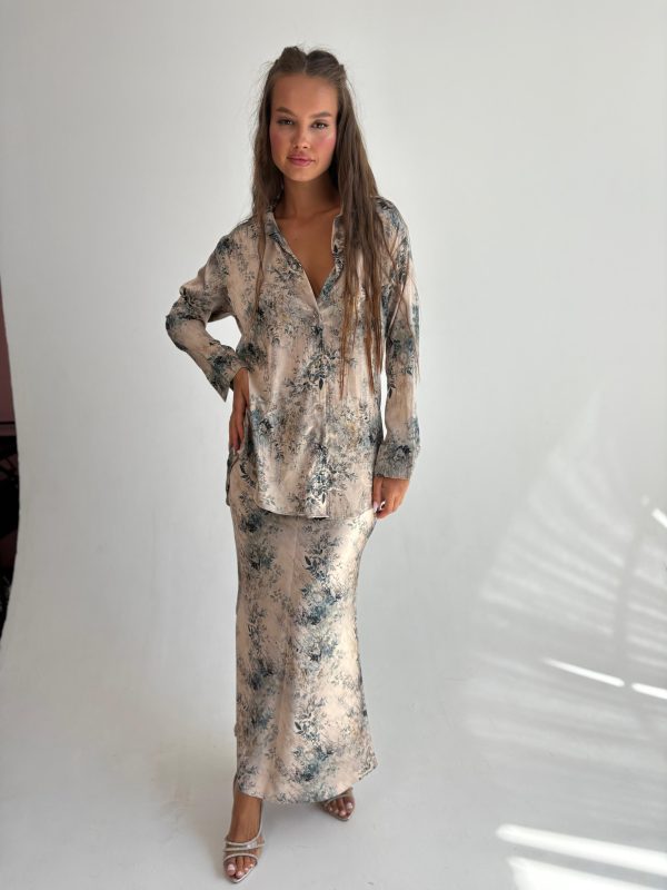 חליפת חצאית סאטן דפוס עלים כחולים