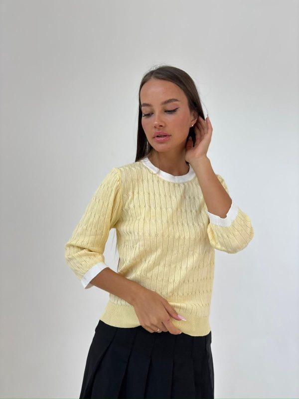 חולצת סריג ניקי צהוב