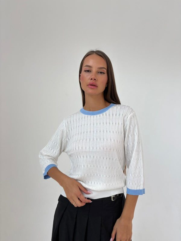 חולצת סריג ניקי לבן שילוב תכלת