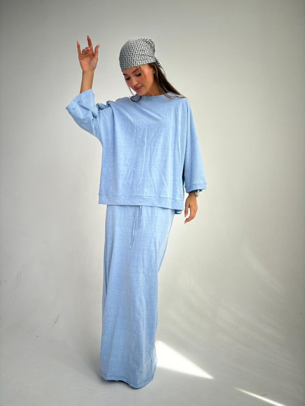 חליפת חצאית סטון ווש אובר סייז תכלת